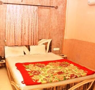 Hotel Adeshwar Gold AHMEDABAD, Ahmedabad 4